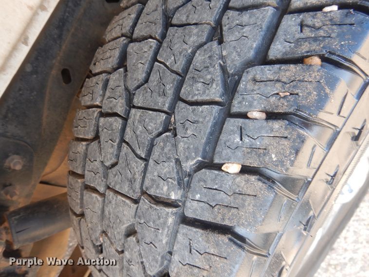 image for item GE9390 2010 Ford F150  SuperCrew Cab pickup truck