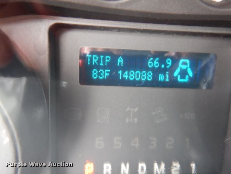 image for item GE9391 2015 Ford F350 Super Duty  SuperCab utility bed pickup truck