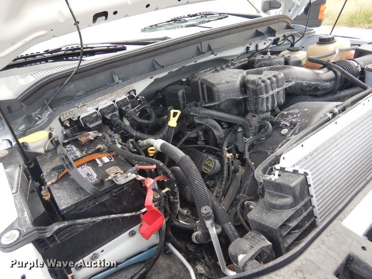 image for item GE9391 2015 Ford F350 Super Duty  SuperCab utility bed pickup truck