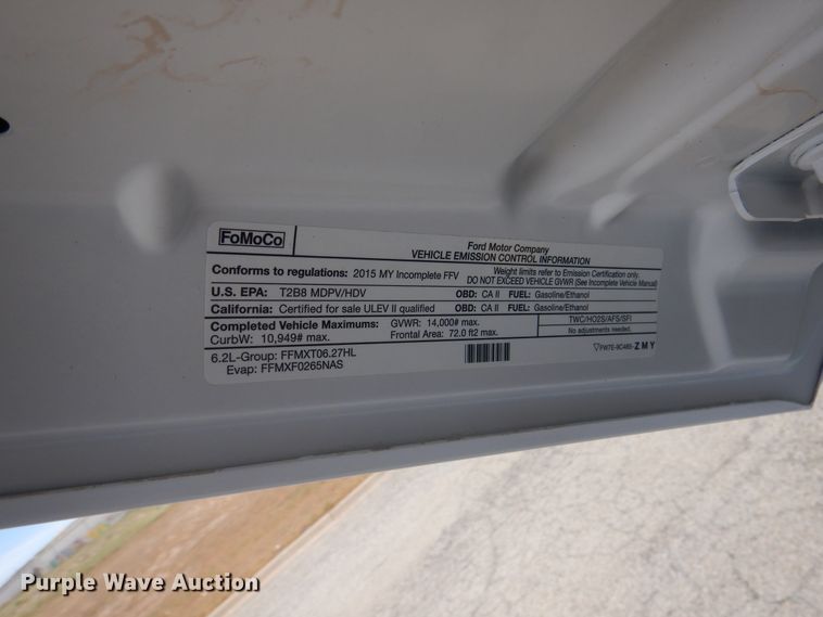 image for item GE9391 2015 Ford F350 Super Duty  SuperCab utility bed pickup truck