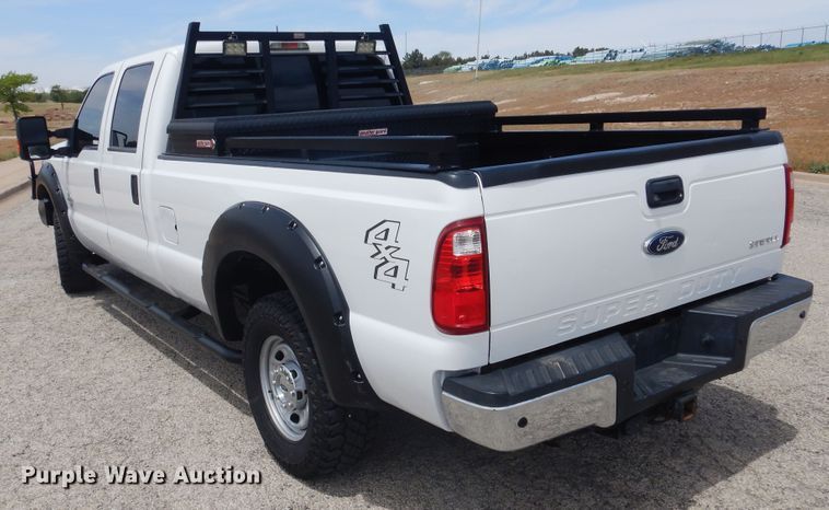 image for item GE9392 2015 Ford F250 Super Duty  Crew Cab pickup truck