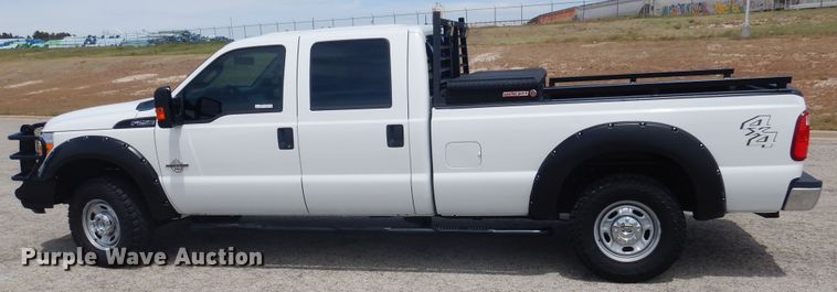 image for item GE9392 2015 Ford F250 Super Duty  Crew Cab pickup truck