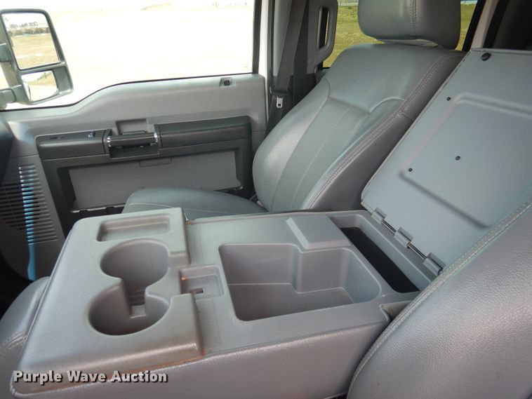 image for item GE9392 2015 Ford F250 Super Duty  Crew Cab pickup truck