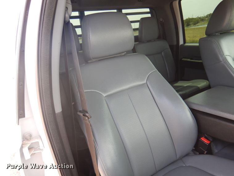 image for item GE9392 2015 Ford F250 Super Duty  Crew Cab pickup truck