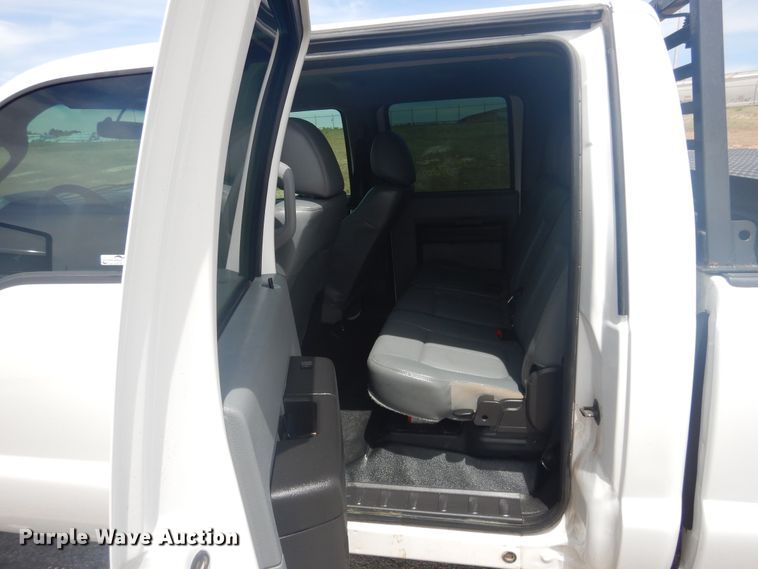 image for item GE9392 2015 Ford F250 Super Duty  Crew Cab pickup truck