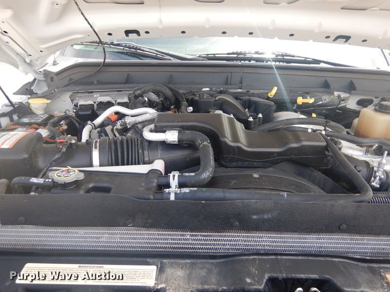 image for item GE9392 2015 Ford F250 Super Duty  Crew Cab pickup truck