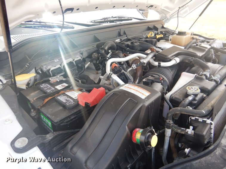 image for item GE9392 2015 Ford F250 Super Duty  Crew Cab pickup truck