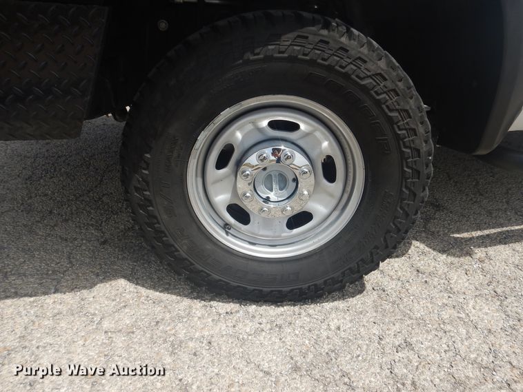 image for item GE9392 2015 Ford F250 Super Duty  Crew Cab pickup truck