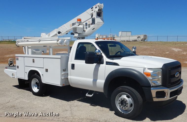 image for item GE9395 2011 Ford F450 Super Duty bucket truck