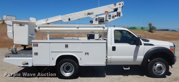 image for item GE9395 2011 Ford F450 Super Duty bucket truck