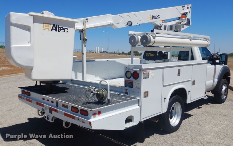 image for item GE9395 2011 Ford F450 Super Duty bucket truck