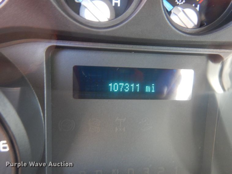 image for item GE9395 2011 Ford F450 Super Duty bucket truck