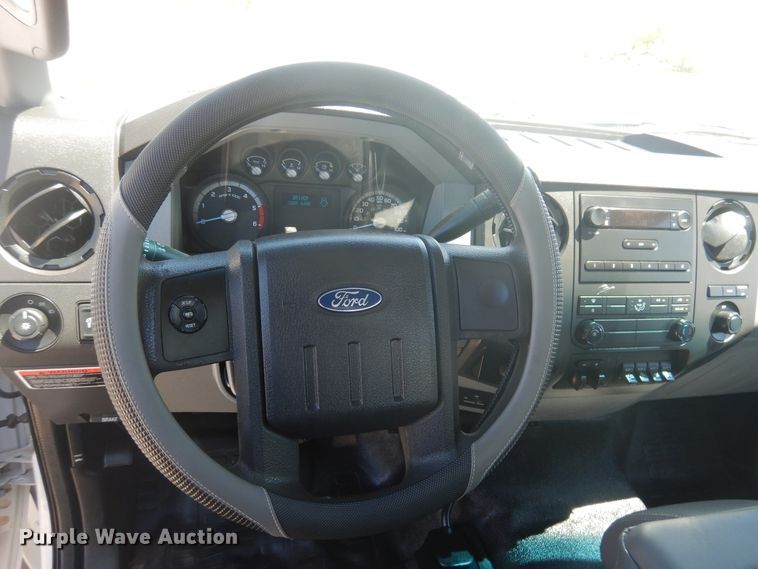 image for item GE9395 2011 Ford F450 Super Duty bucket truck