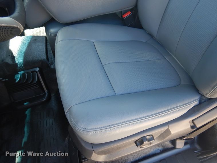 image for item GE9395 2011 Ford F450 Super Duty bucket truck