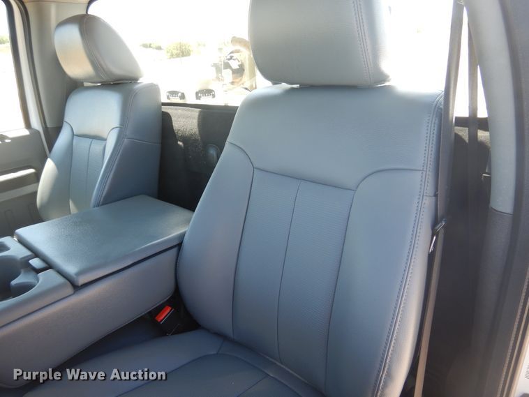 image for item GE9395 2011 Ford F450 Super Duty bucket truck