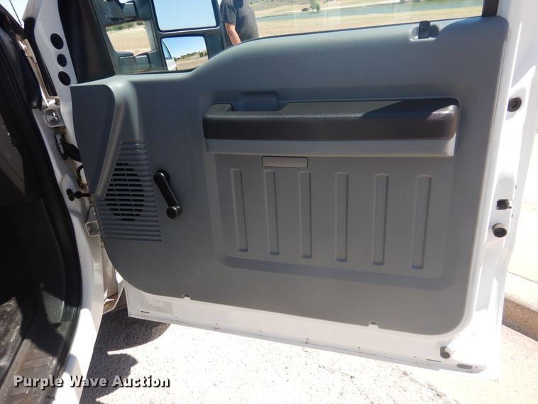 image for item GE9395 2011 Ford F450 Super Duty bucket truck