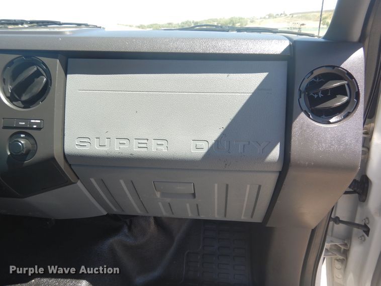 image for item GE9395 2011 Ford F450 Super Duty bucket truck