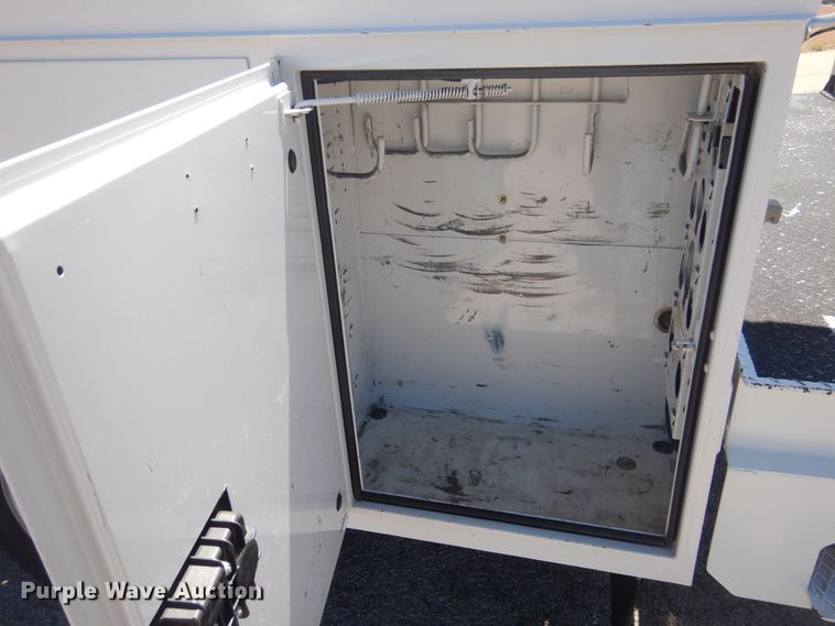 image for item GE9395 2011 Ford F450 Super Duty bucket truck