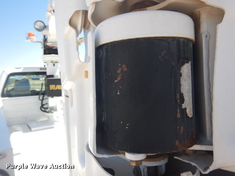 image for item GE9395 2011 Ford F450 Super Duty bucket truck