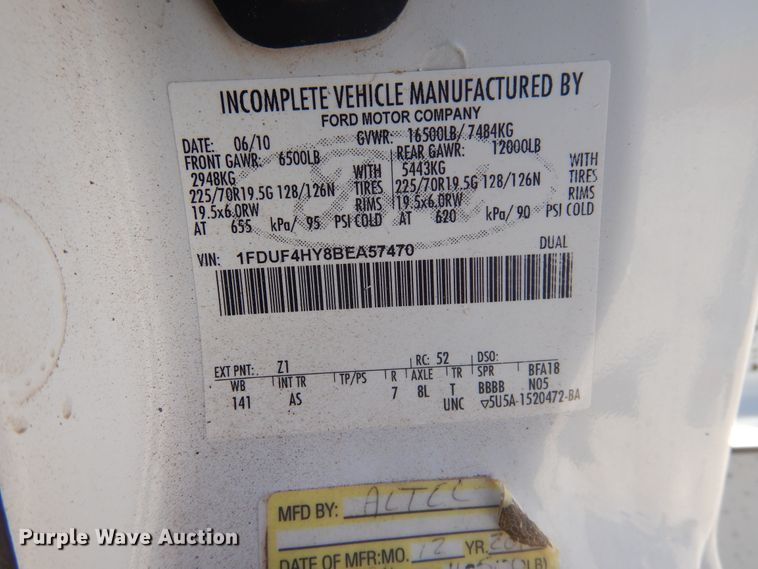 image for item GE9395 2011 Ford F450 Super Duty bucket truck