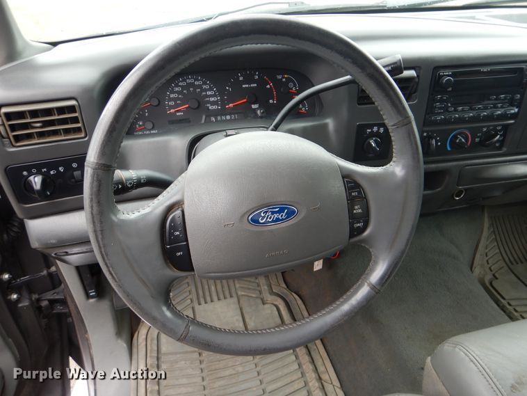 image for item GF9159 2002 Ford F250  Crew Cab pickup truck