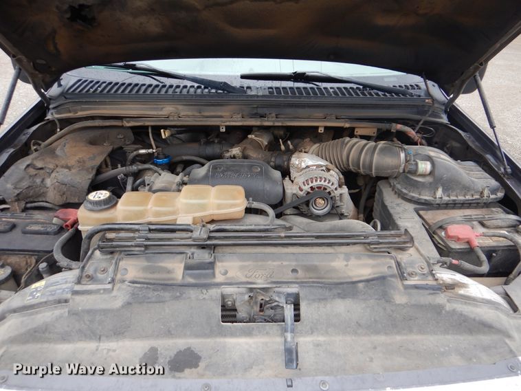 image for item GF9159 2002 Ford F250  Crew Cab pickup truck