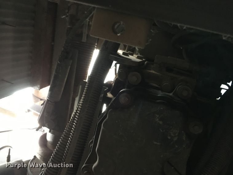 image for item GF9161 2005 Fleetwood Discovery  RV