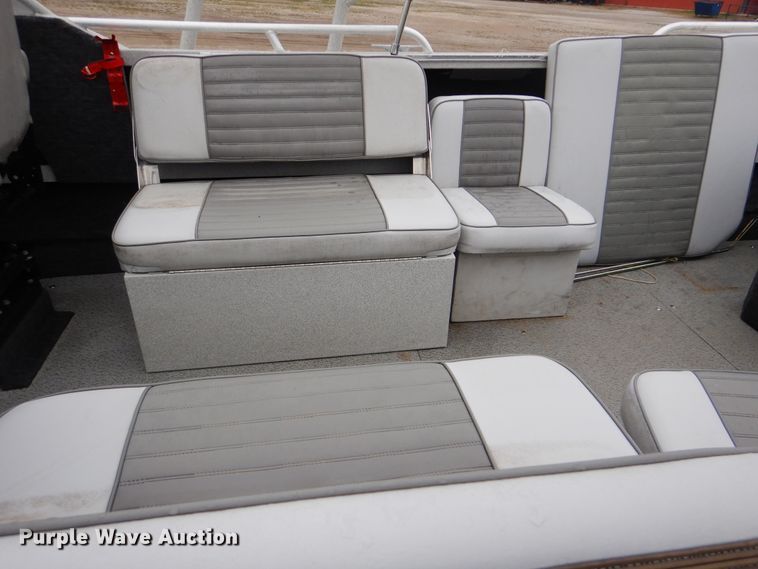 image for item GF9162 1998 Harbercraft boat