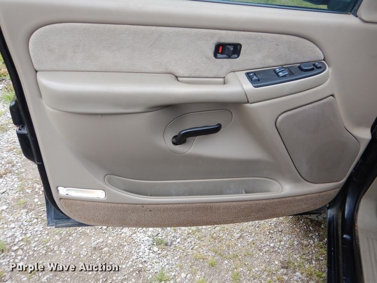 image for item GF9168 2003 Chevrolet Silverado 1500  pickup truck