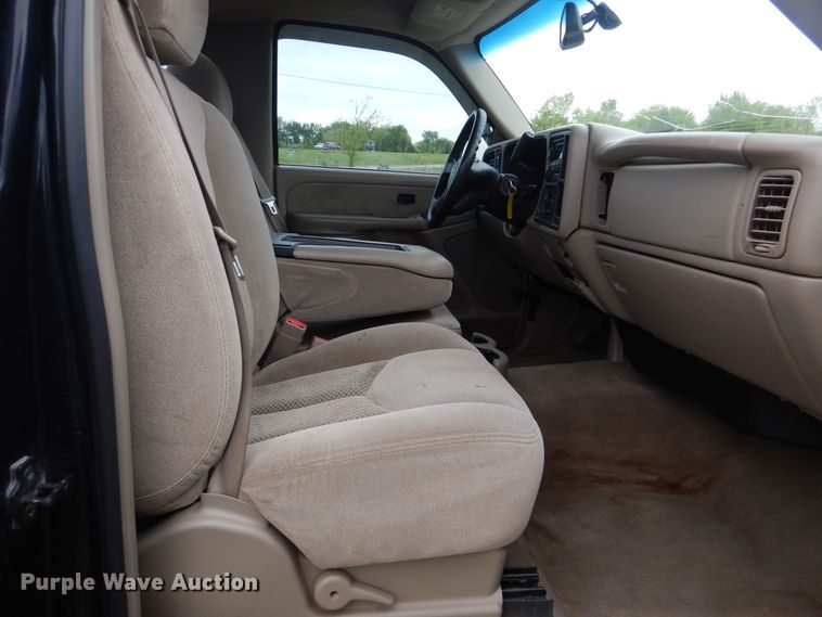 image for item GF9168 2003 Chevrolet Silverado 1500  pickup truck