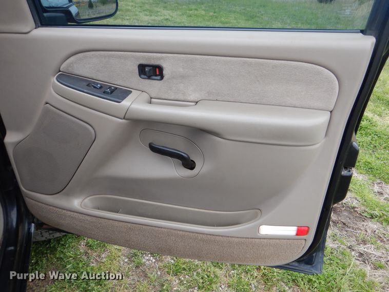 image for item GF9168 2003 Chevrolet Silverado 1500  pickup truck