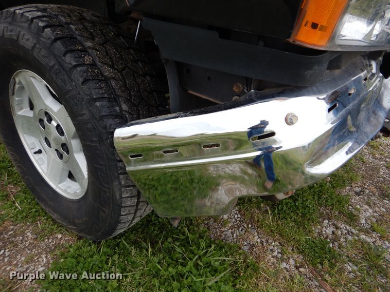 image for item GF9168 2003 Chevrolet Silverado 1500  pickup truck