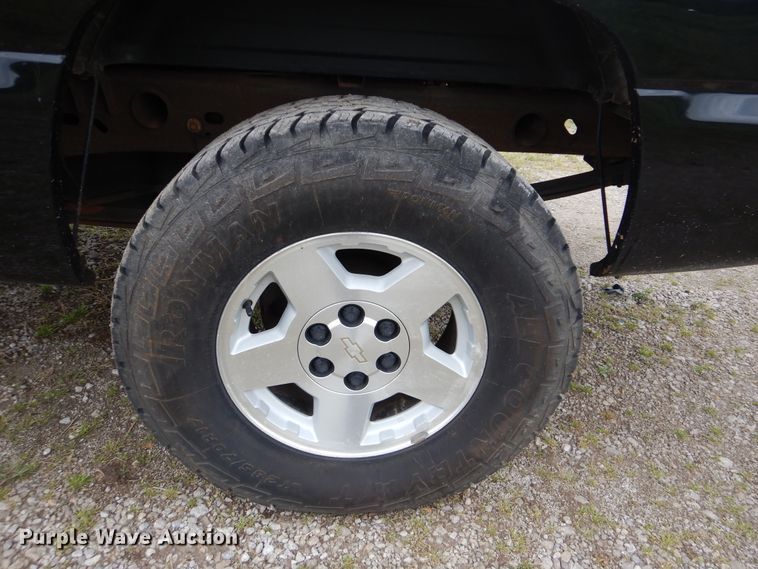 image for item GF9168 2003 Chevrolet Silverado 1500  pickup truck