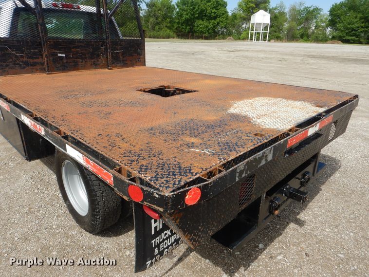 image for item GF9177 2009 Chevrolet Silverado 3500  flatbed pickup truck