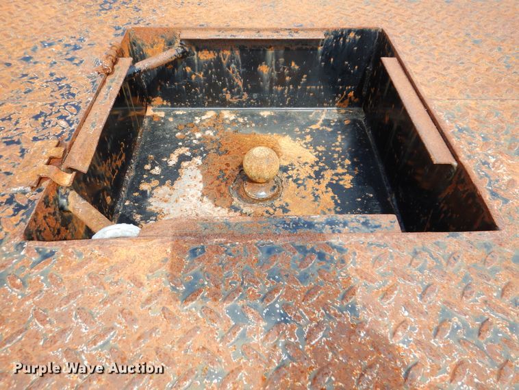 image for item GF9177 2009 Chevrolet Silverado 3500  flatbed pickup truck