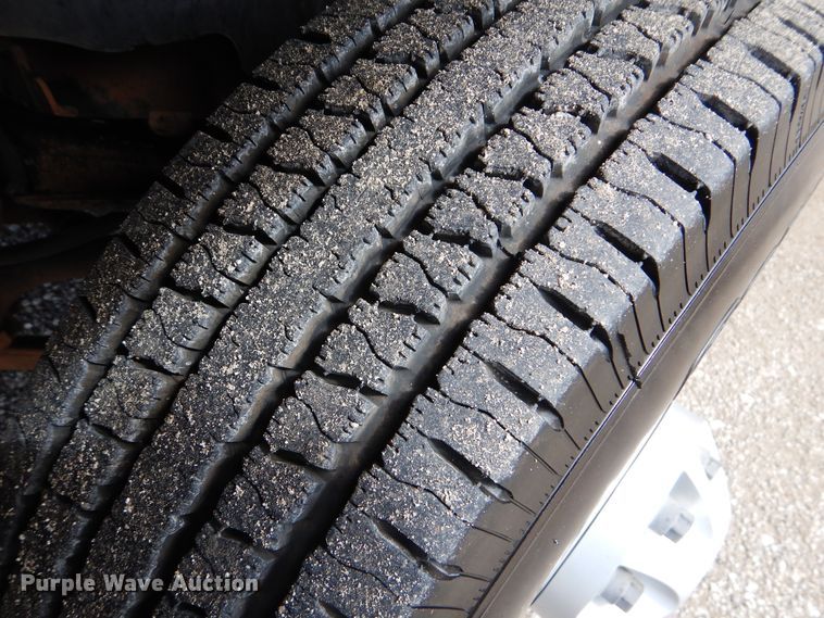 image for item GF9177 2009 Chevrolet Silverado 3500  flatbed pickup truck