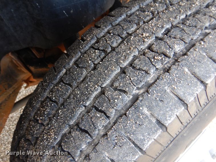 image for item GF9177 2009 Chevrolet Silverado 3500  flatbed pickup truck