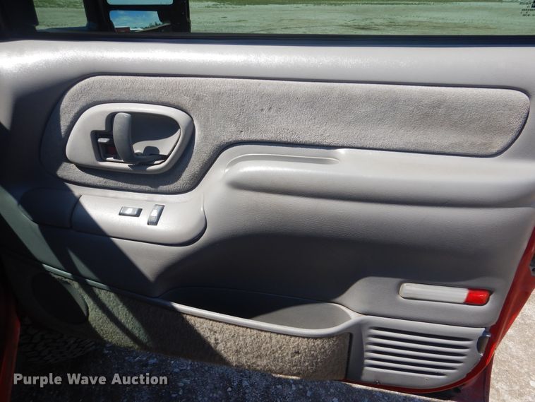 image for item GF9180 1997 Chevrolet C2500  Ext. Cab pickup truck