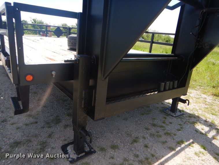 image for item GF9187 2004 Big Tex equipment trailer