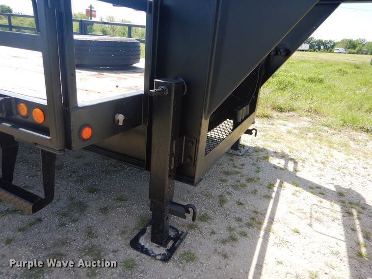 image for item GF9187 2004 Big Tex equipment trailer