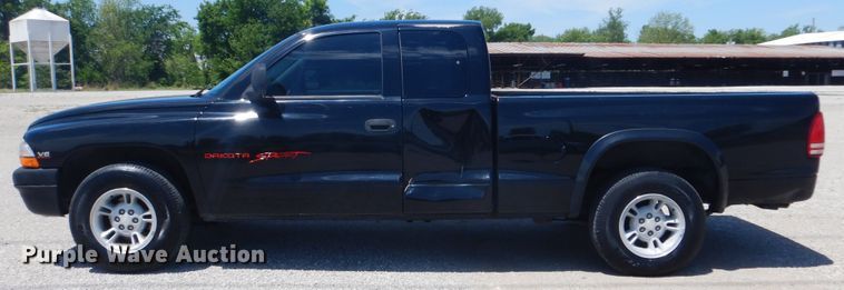 image for item GF9191 1997 Dodge Dakota Sport  Club Cab pickup truck