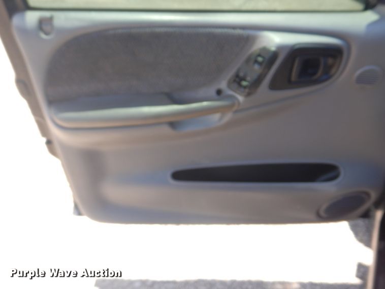 image for item GF9191 1997 Dodge Dakota Sport  Club Cab pickup truck