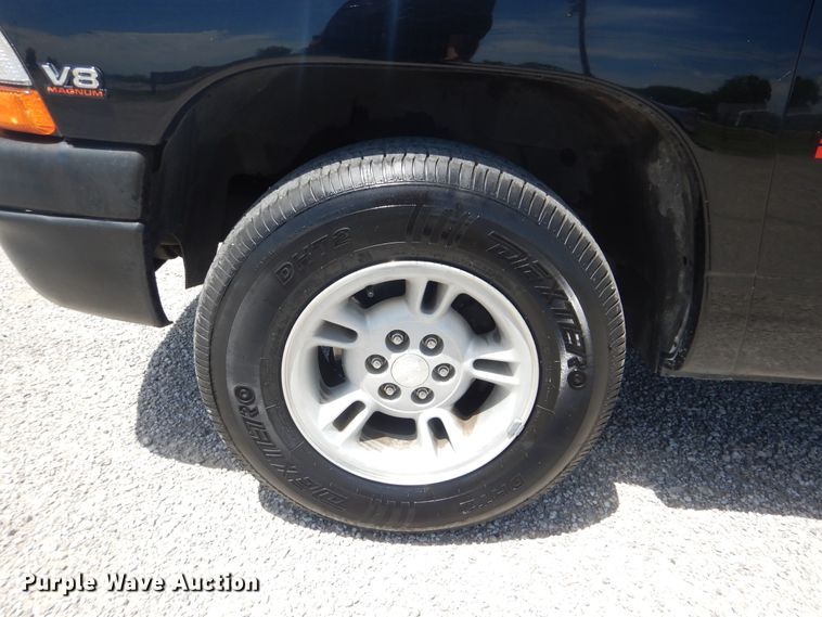 image for item GF9191 1997 Dodge Dakota Sport  Club Cab pickup truck