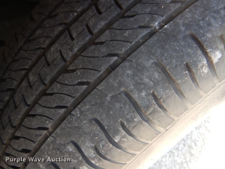 image for item GF9191 1997 Dodge Dakota Sport  Club Cab pickup truck