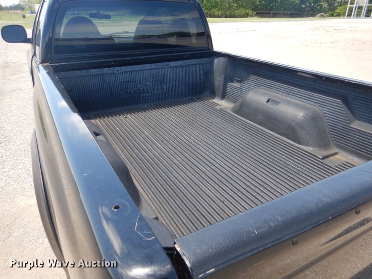 image for item GF9191 1997 Dodge Dakota Sport  Club Cab pickup truck