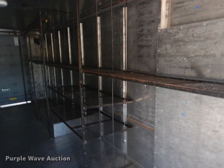 image for item GF9194 2002 Freightliner MT45 delivery truck