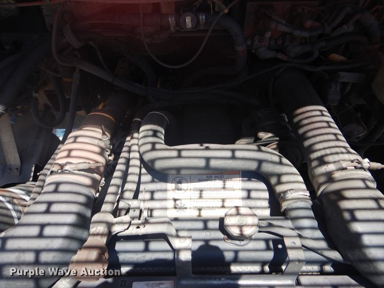 image for item GF9194 2002 Freightliner MT45 delivery truck