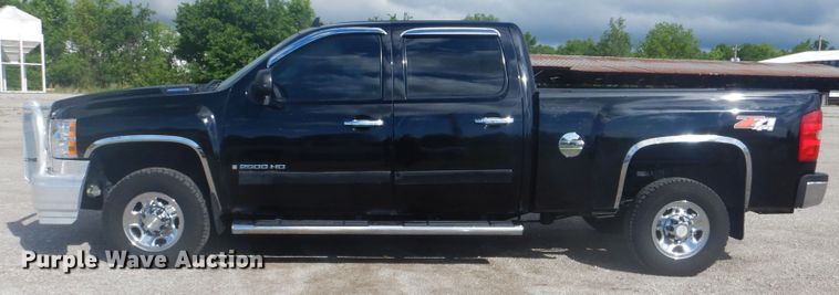 image for item GF9199 2007 Chevrolet Silverado 2500HD  Crew Cab pickup truck