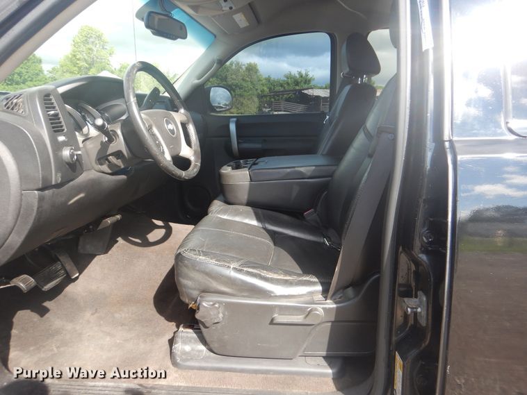 image for item GF9199 2007 Chevrolet Silverado 2500HD  Crew Cab pickup truck