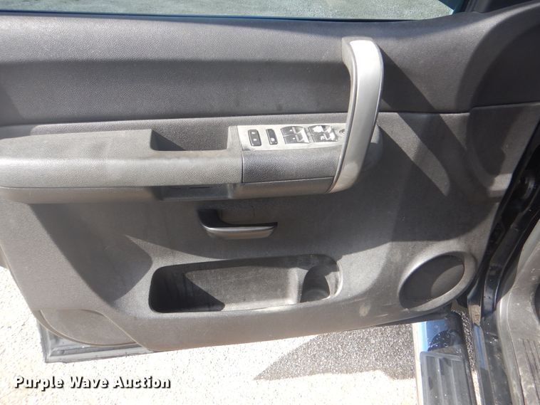 image for item GF9199 2007 Chevrolet Silverado 2500HD  Crew Cab pickup truck